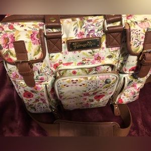 The House of Flynn Floral Large Camera Bag.
